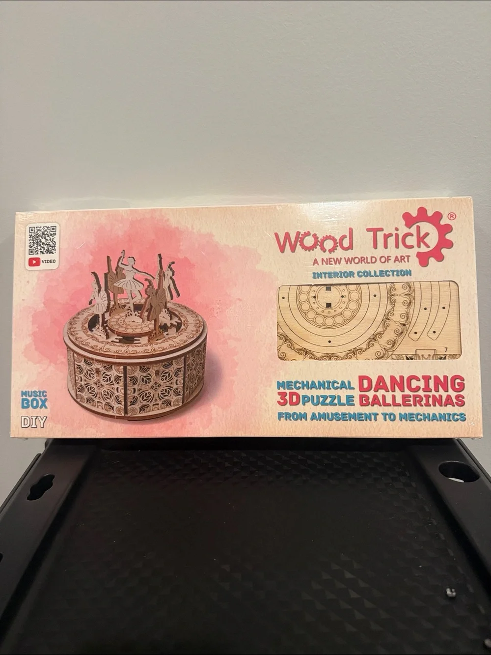 Mechanical Dancing Ballerinas 3D Puzzle Music Box - Natural Wood